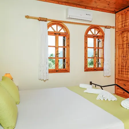 Semesterbostad Rosa *