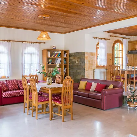 Rosa Semesterbostad *